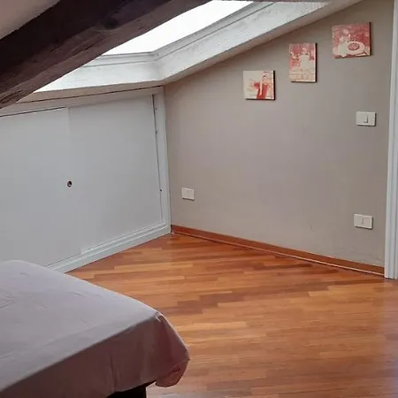 Apartamento Corte Cavour. Mansarda Nel Cuore Della *