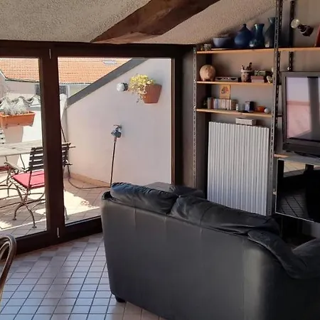 Apartman Corte Cavour. Mansarda Nel Cuore Della Citta *