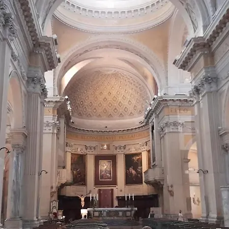 Corte Cavour. Mansarda Nel Cuore Della Citta Apartman *