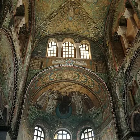 Corte Cavour. Mansarda Nel Cuore Della Citta Διαμέρισμα *