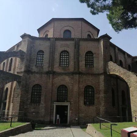 Corte Cavour. Mansarda Nel Cuore Della Citta Διαμέρισμα Ραβένα