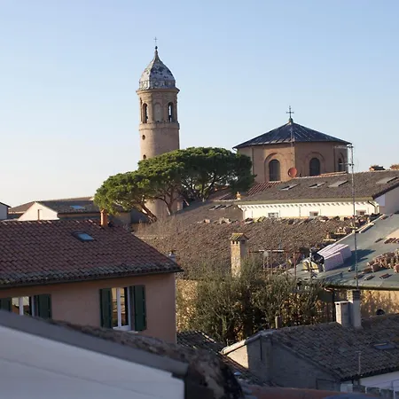 Corte Cavour. Mansarda Nel Cuore Della Citta Διαμέρισμα Ραβένα