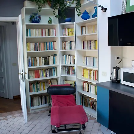 Corte Cavour. Mansarda Nel Cuore Della Citta Διαμέρισμα