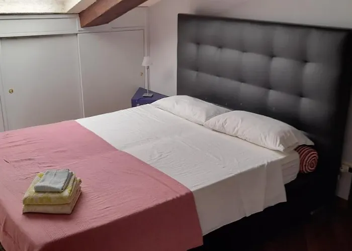 Corte Cavour. Mansarda Nel Cuore Della Appartamento Ravenna