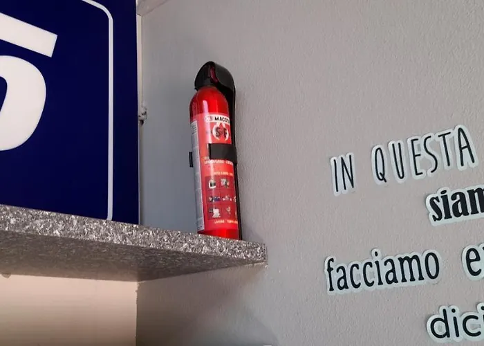 شقة Corte Cavour. Mansarda Nel Cuore Della Citta *