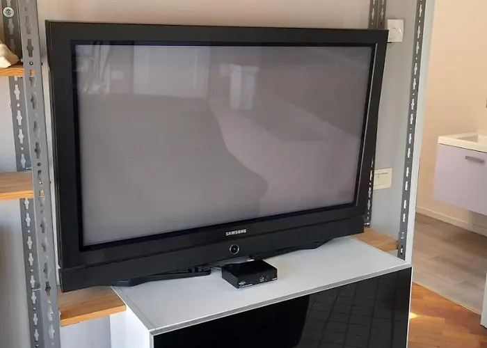 Corte Cavour. Mansarda Nel Cuore Della Citta *