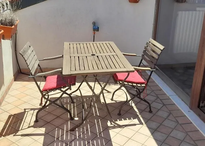 شقة Corte Cavour. Mansarda Nel Cuore Della Citta رافيننا